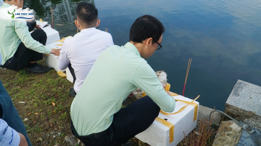 Lâm Thủy Mộc phóng sinh cầu bình an