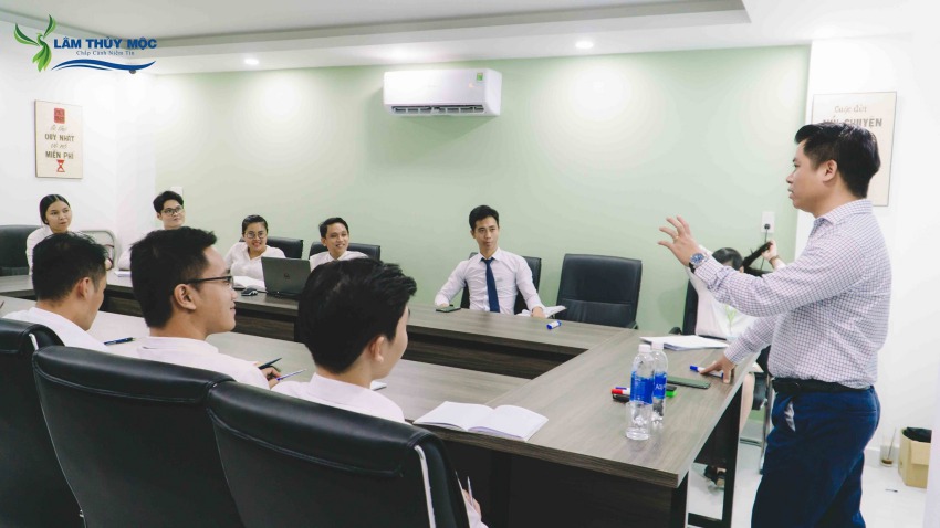 Đào tạo chuyên sân chuyên viên bất động sản