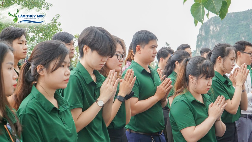 Lâm Thủy Mộc: Phóng sanh - cầu an
